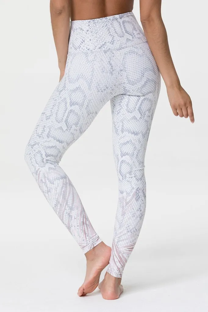 Graphic High Rise Legging