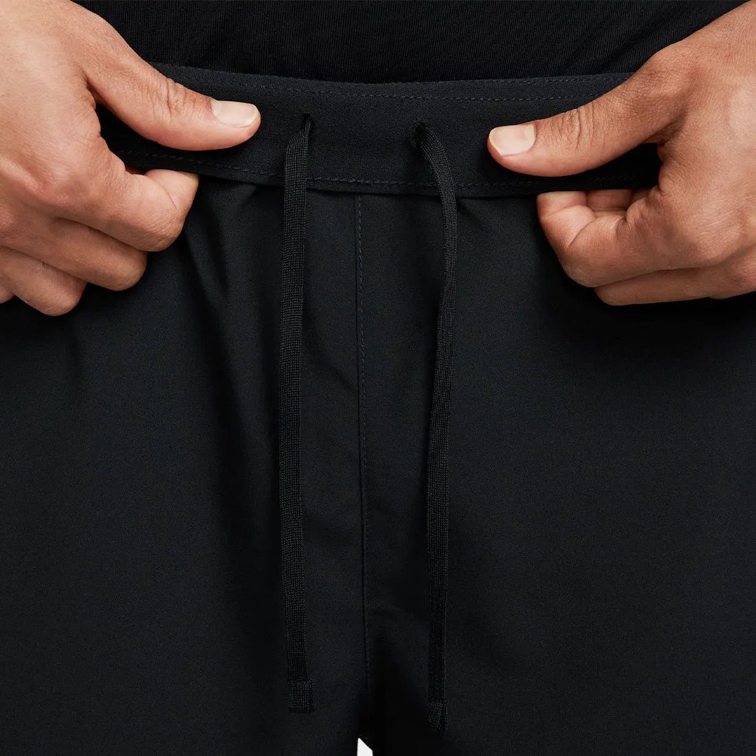 Nike Dri-Fit Challenger Men's 7" Brief-Lined Versatile Shorts Black