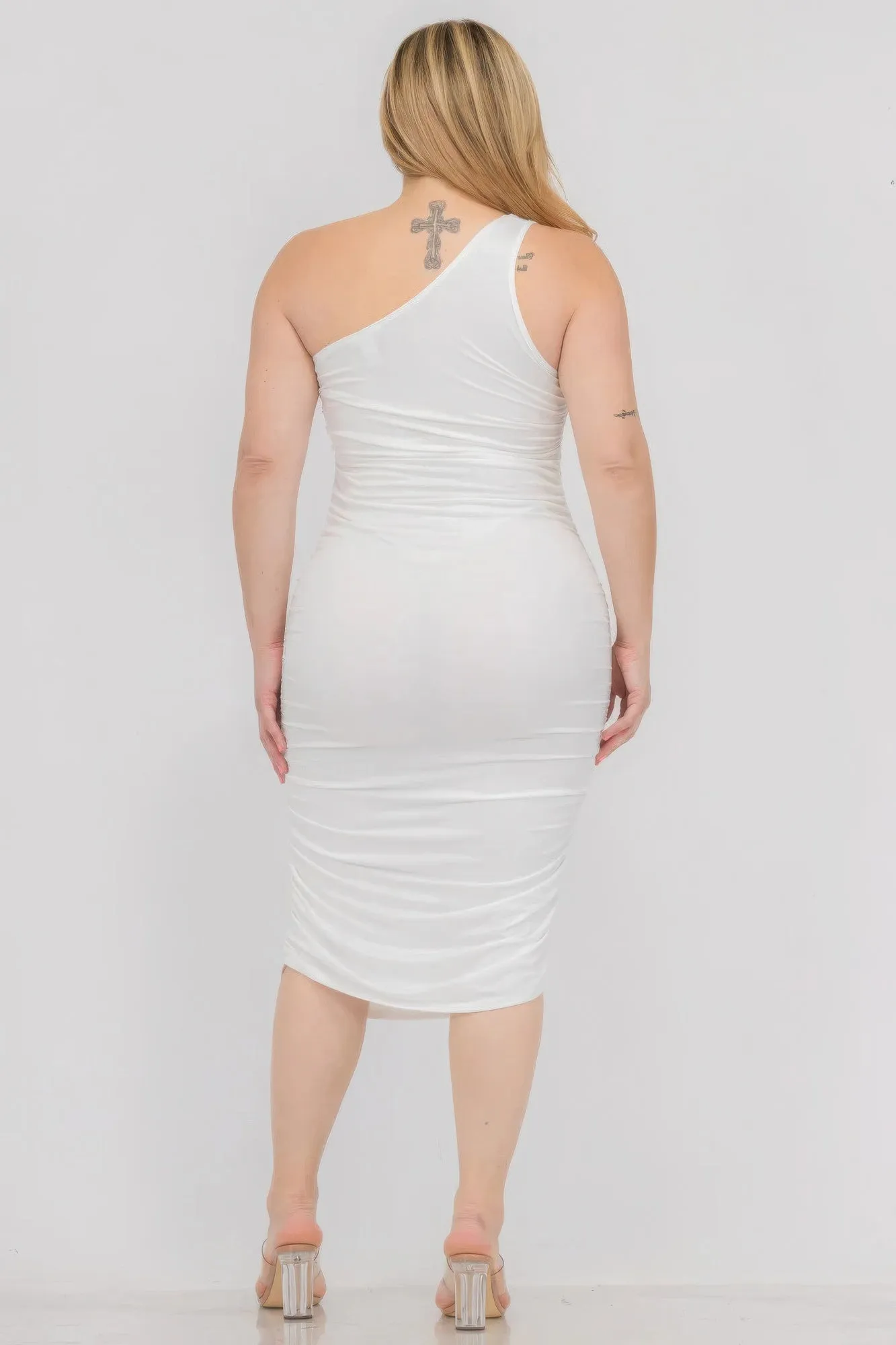 Plus Size Sexy Solid Color Ruched One Shoulder Midi Bodycon Dress