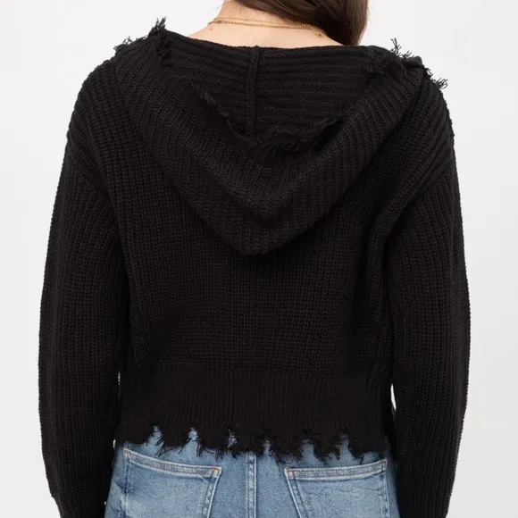 Raw Edge O-Ring Sweater