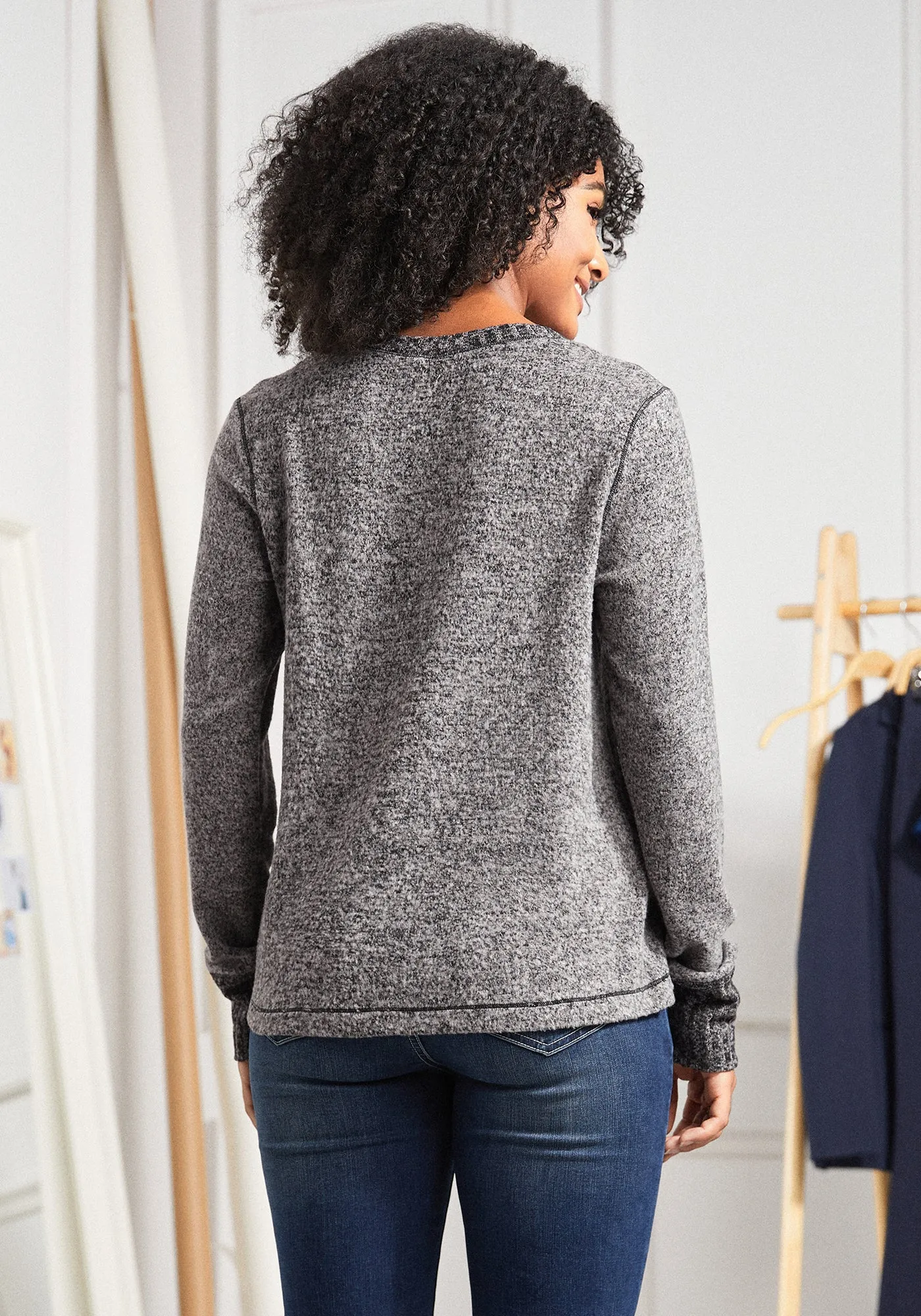 UltraEase Scoop Long Sleeve (Charcoal)